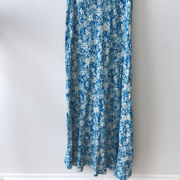 𝗡𝗪𝗧 𝗙𝗣 • Bon Voyage Floral Print Maxi Dress - Picture 13 of 14
